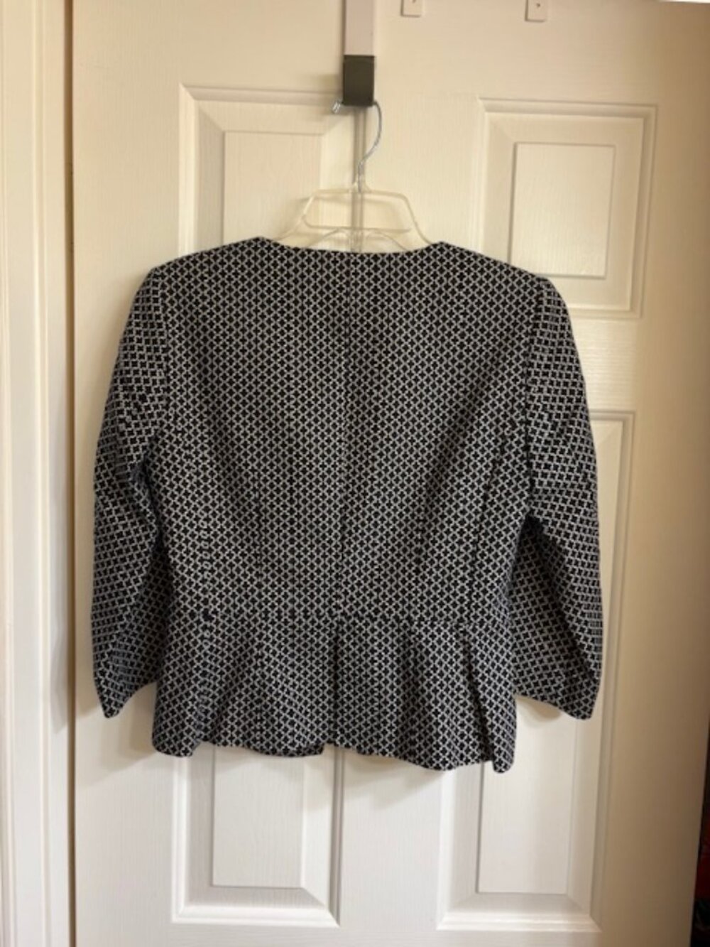 WHBM jacket black & white sz 2 - Picture 2 of 5